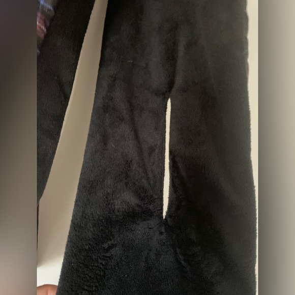 Black and Red Plaid Down Scarf - Picture 4 of 4